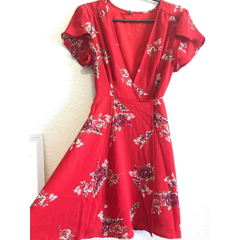 NWOT Floral Wrap Dress